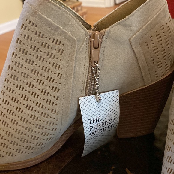 Celebrity Pink Booties - Picture 6 of 6